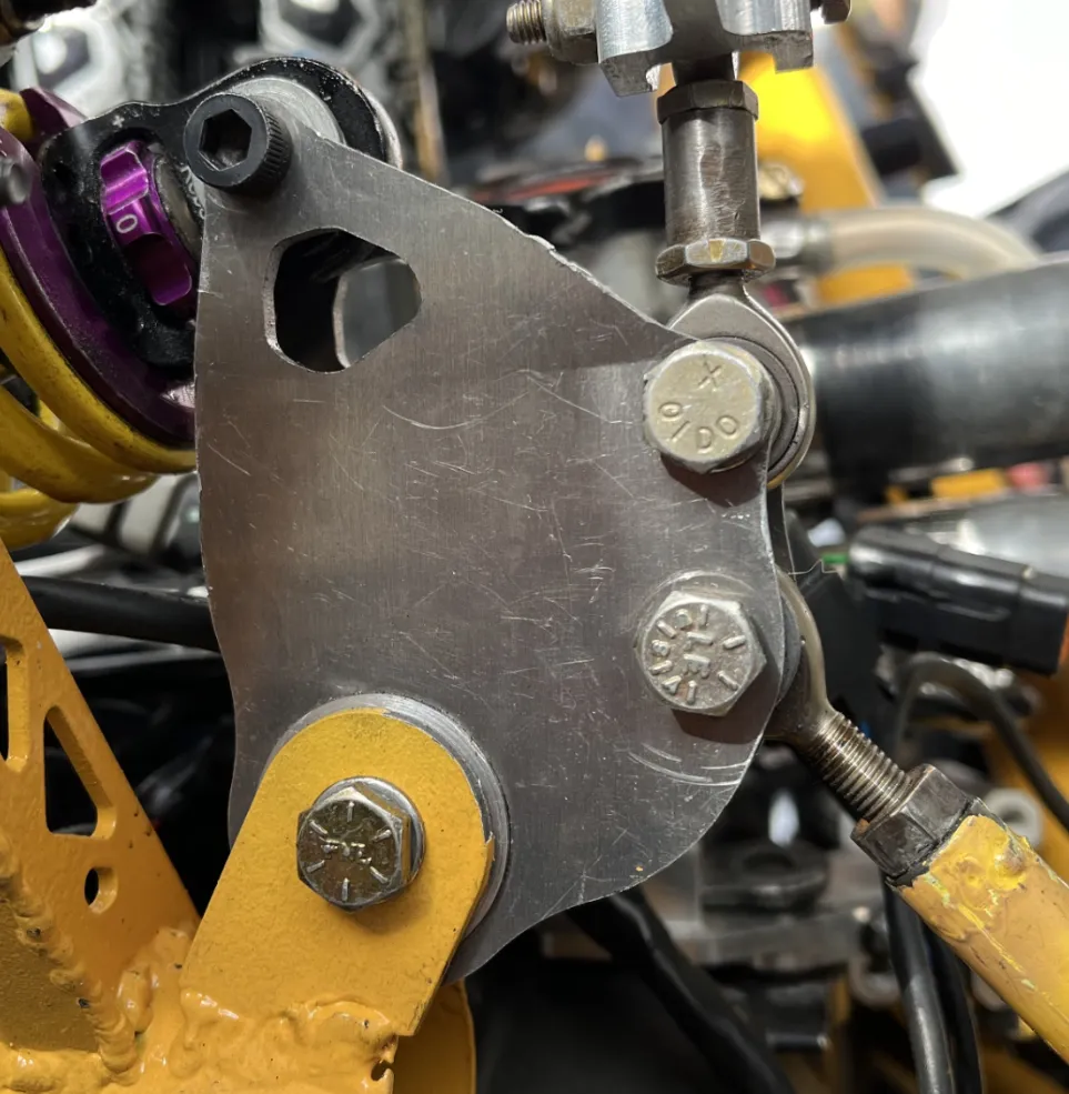 Rear bellcrank installed on the car